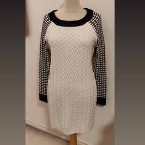Pink rose Black and white sweater dress L